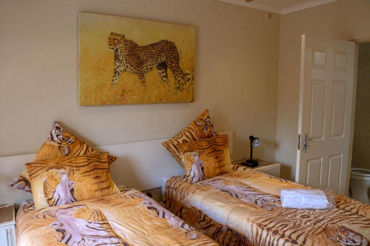 Rock Art Guesthouse Эмалахлени Экстерьер фото