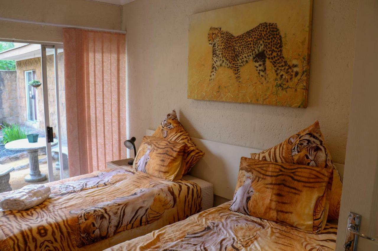 Rock Art Guesthouse Эмалахлени Экстерьер фото